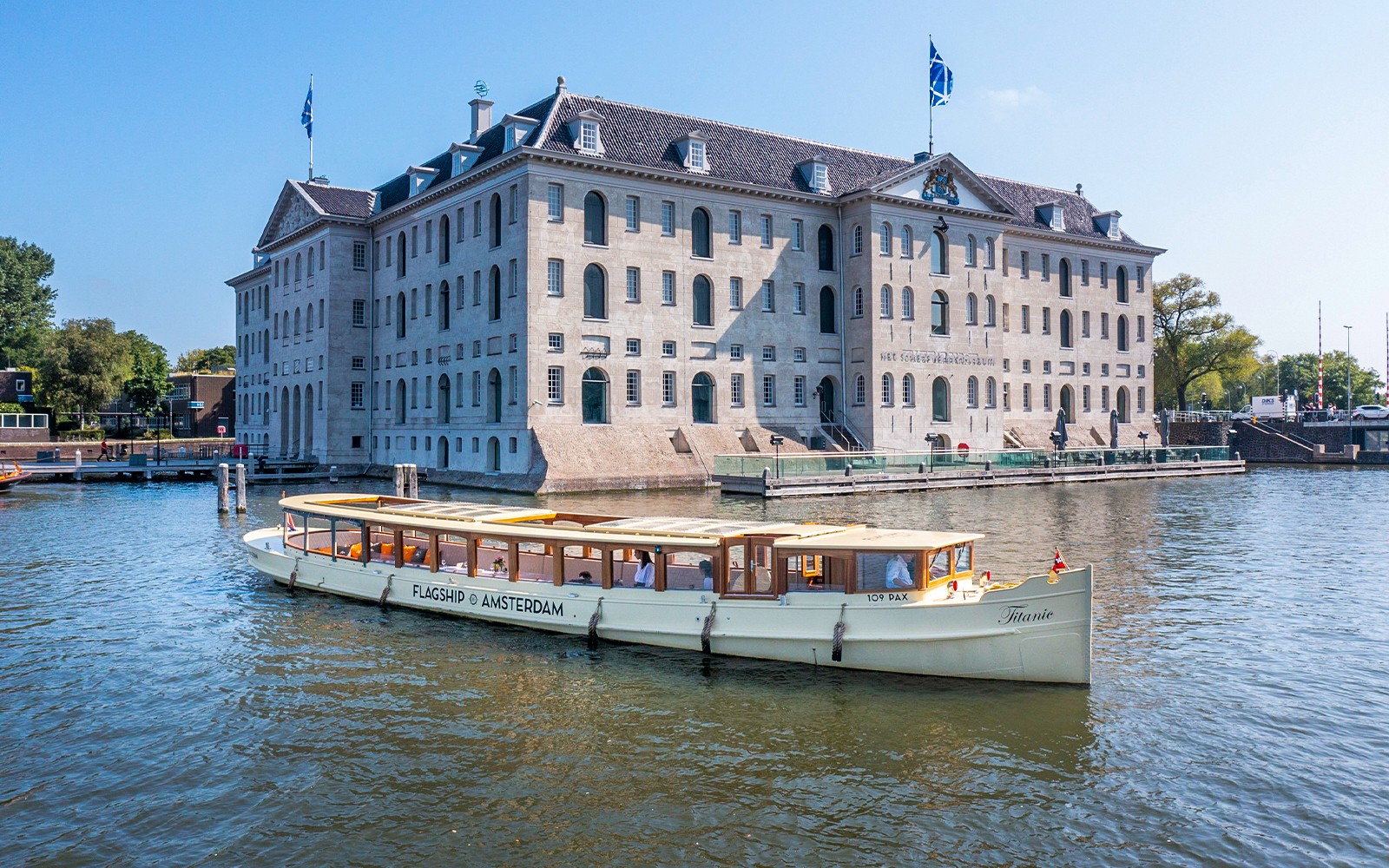 Amsterdam: 1-Hour Sightseeing Canal Cruise — gallery 5