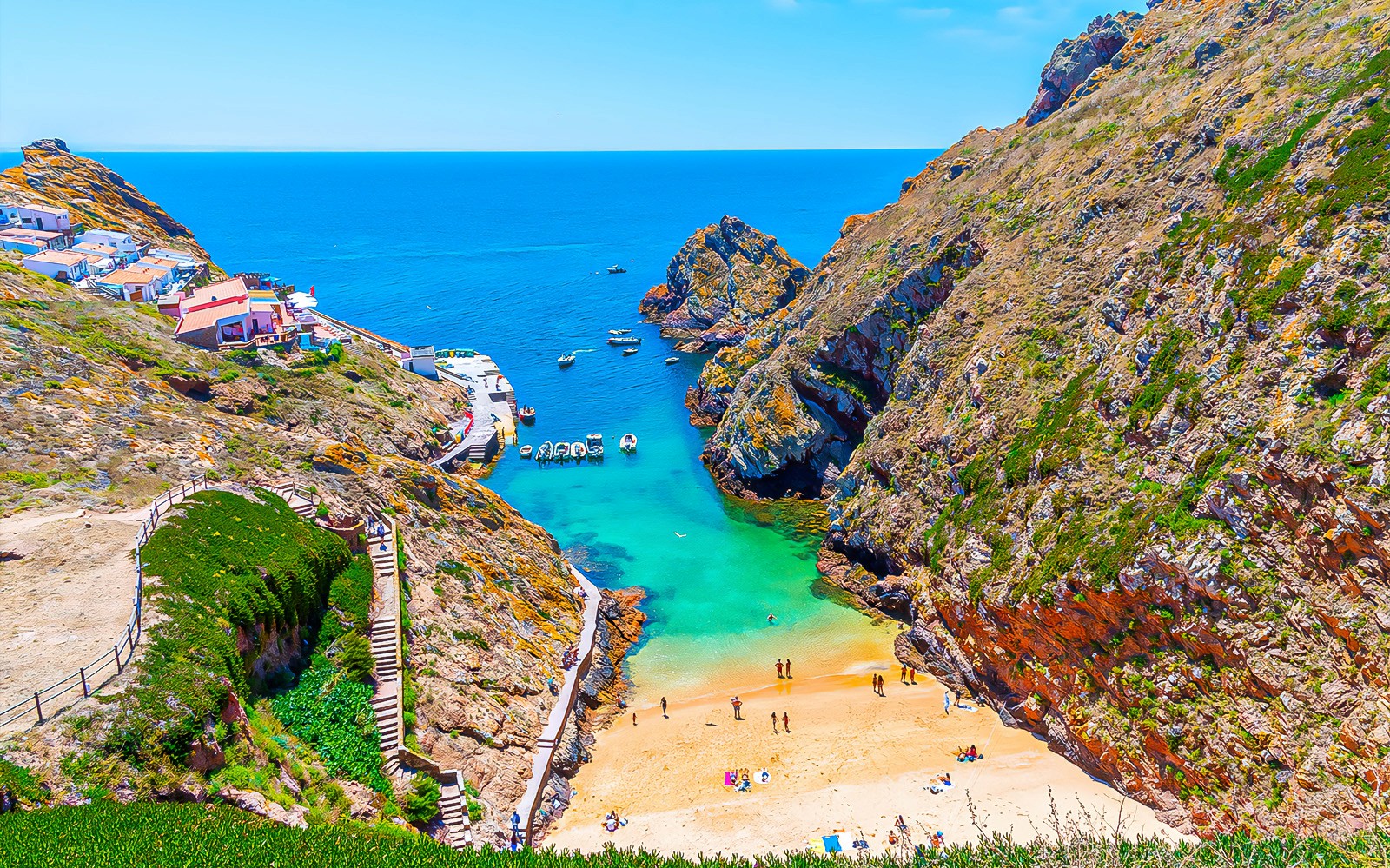 Tour to Berlenga Grande Island with Boat Trip to the Caves from Lisbon — gallery 1