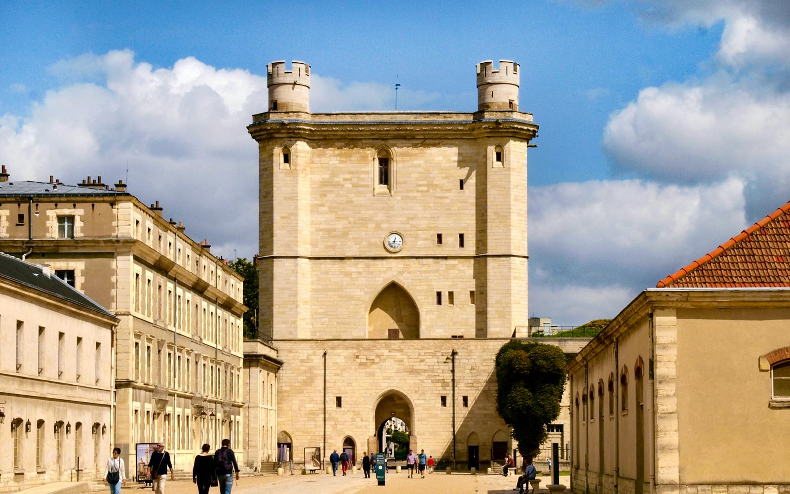 Chateau de Vincennes Tickets with Audio Guide visitor view at Château de Vincennes