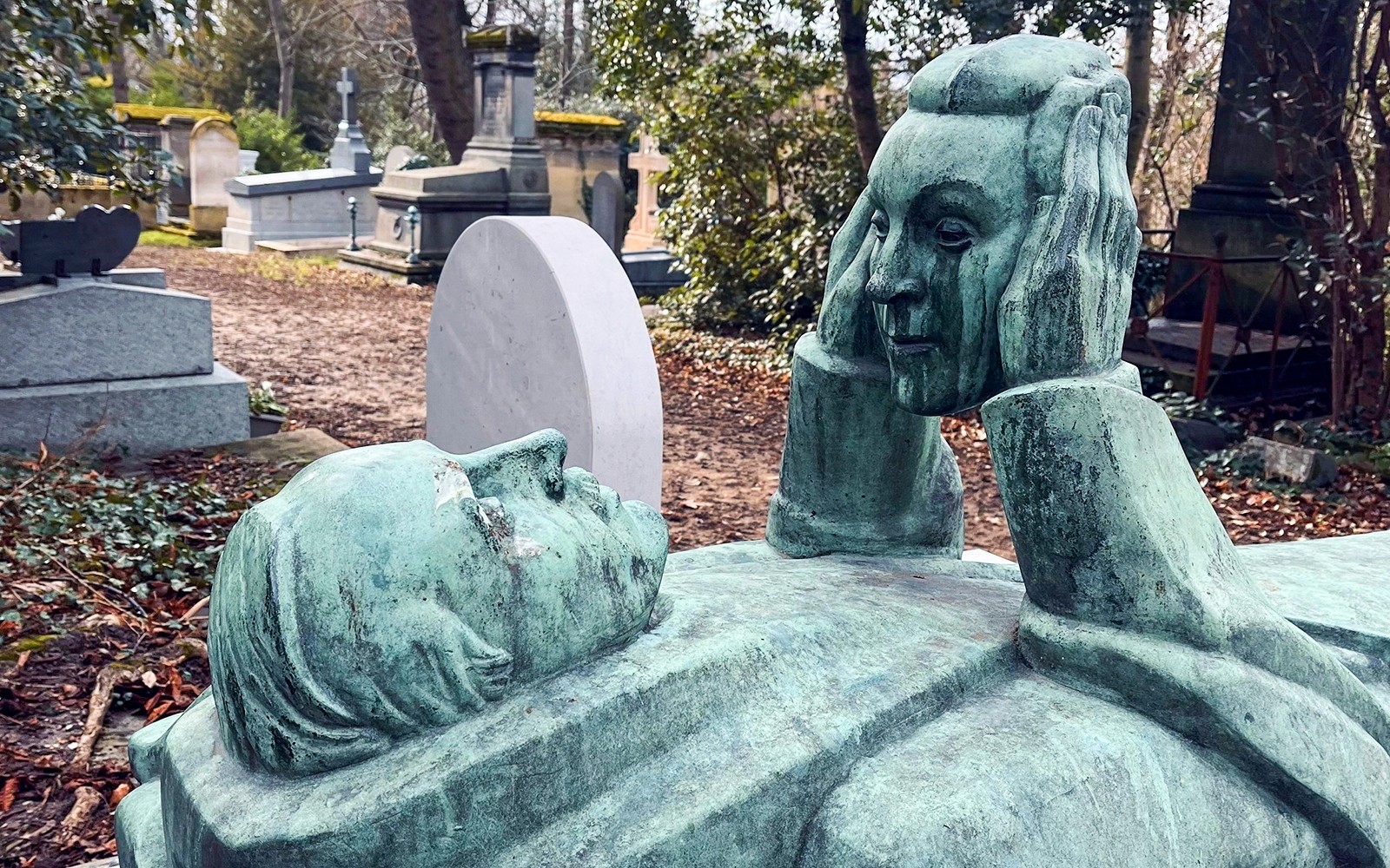 Pere Lachaise Cemetery Escape Game: Who Killed Victor? — gallery 4