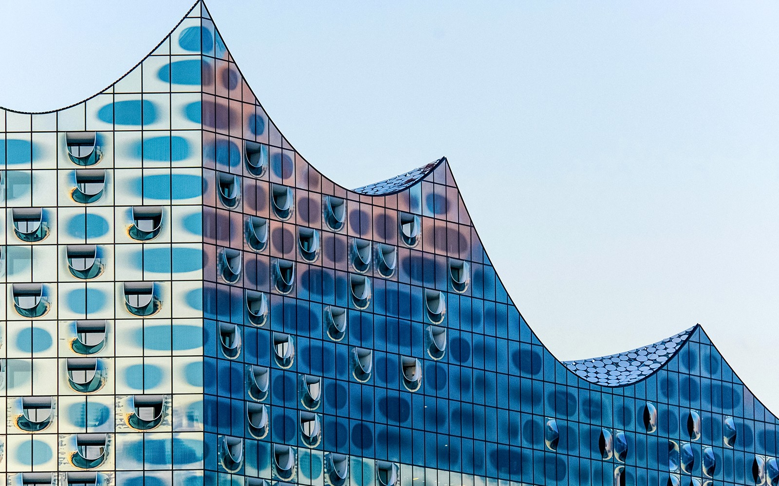 Elbphilharmonie Exterior Guided Walking Tour — gallery 3