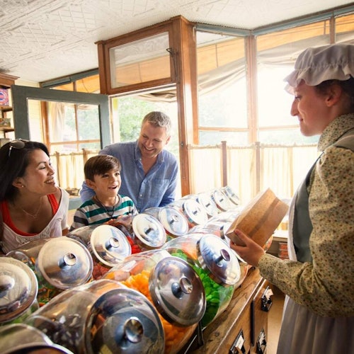 Calgary: Guided Walking Tour + Heritage Park Entry — gallery 3