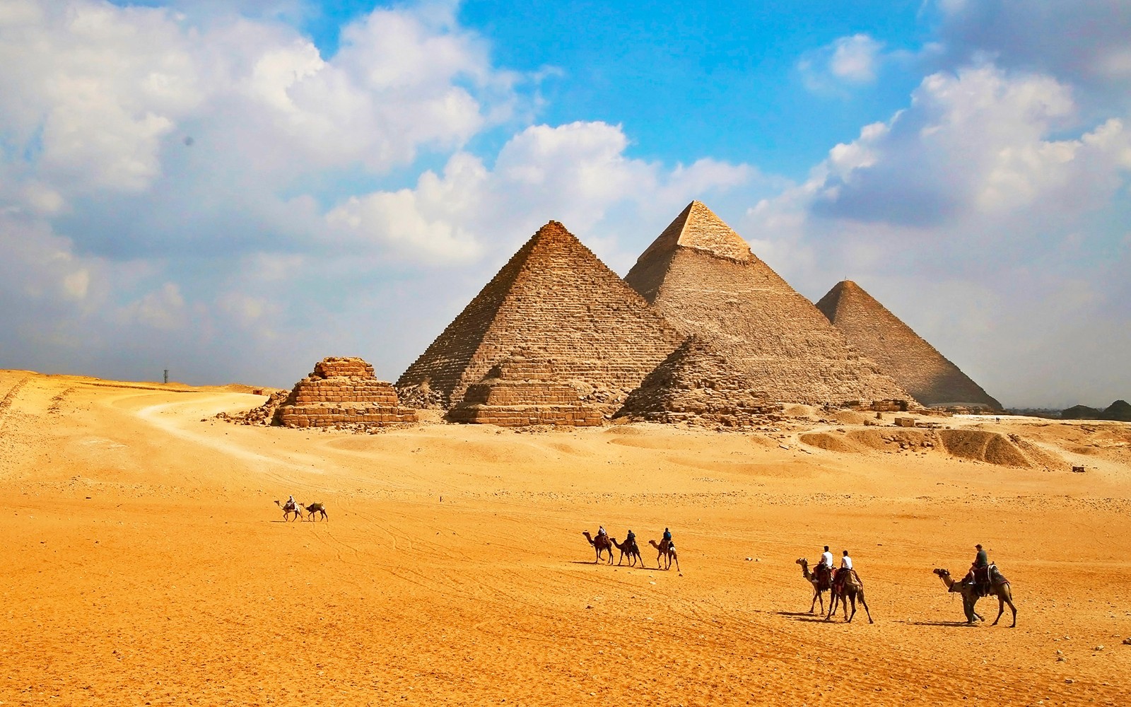 Half-Day Guided Tour of Giza Pyramids & Sphinx with Hotel Transfers — gallery 1