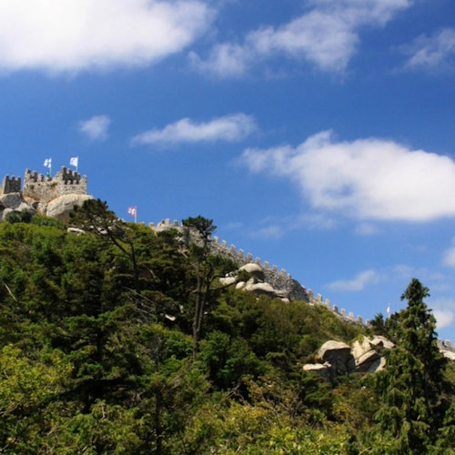 Sintra: Hop-on Hop-off Bus to Castles & Palaces