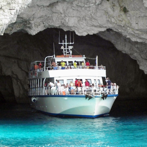 Paxos & Antipaxos Blue Caves Cruise (Gaios Village) From Corfu Port — gallery 3