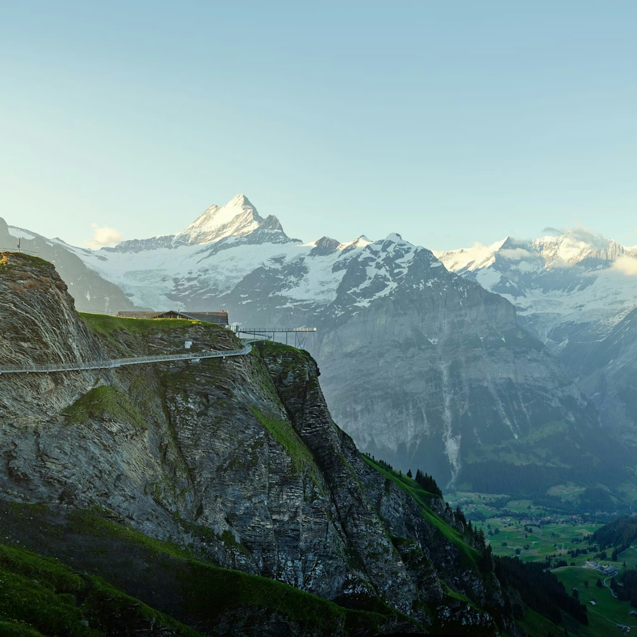 Grindelwald First: Roundtrip Gondola to Cliff Walk from Grindelwald