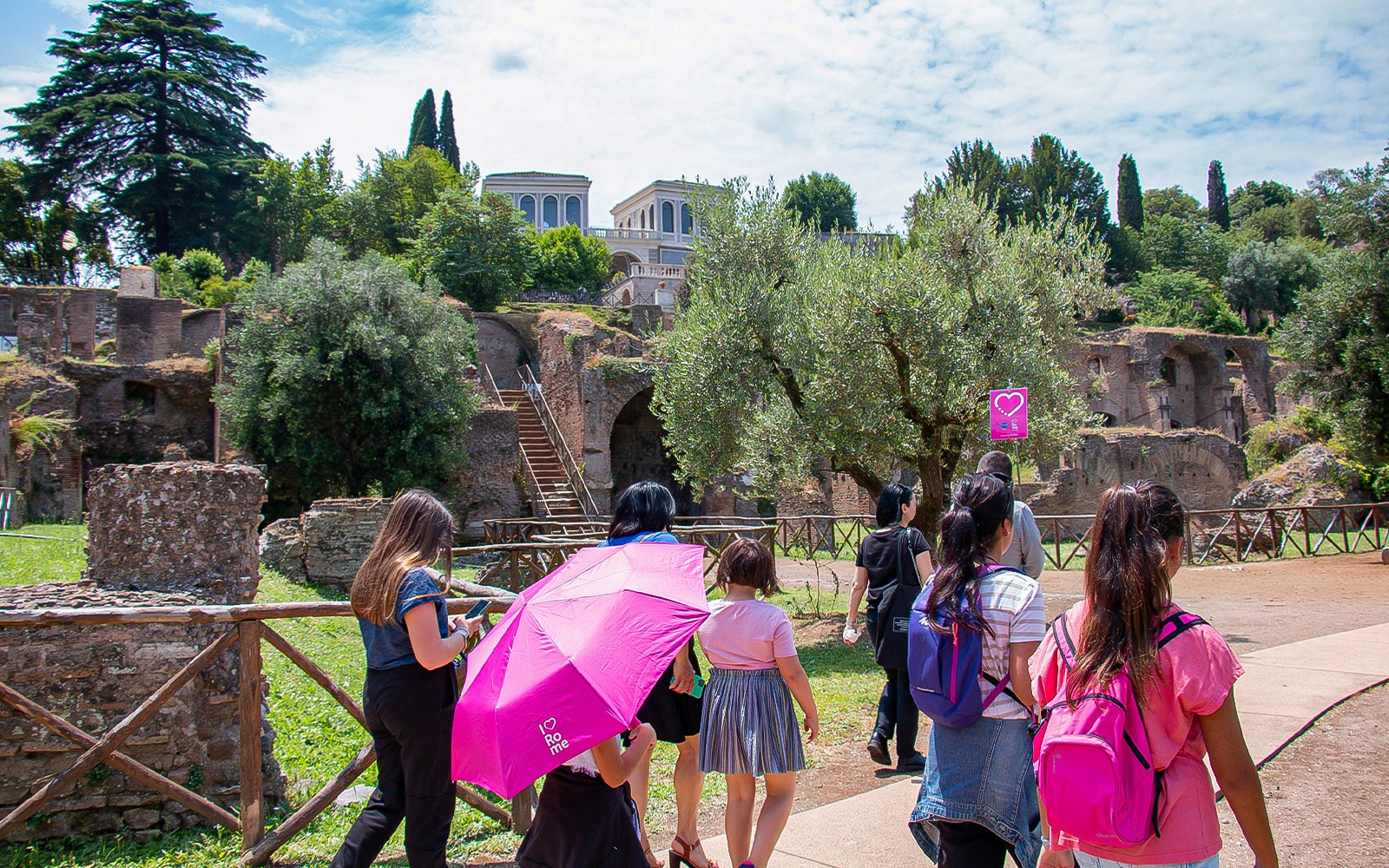 Colosseum for Kids: Family-Friendly Guided Tour — gallery 4