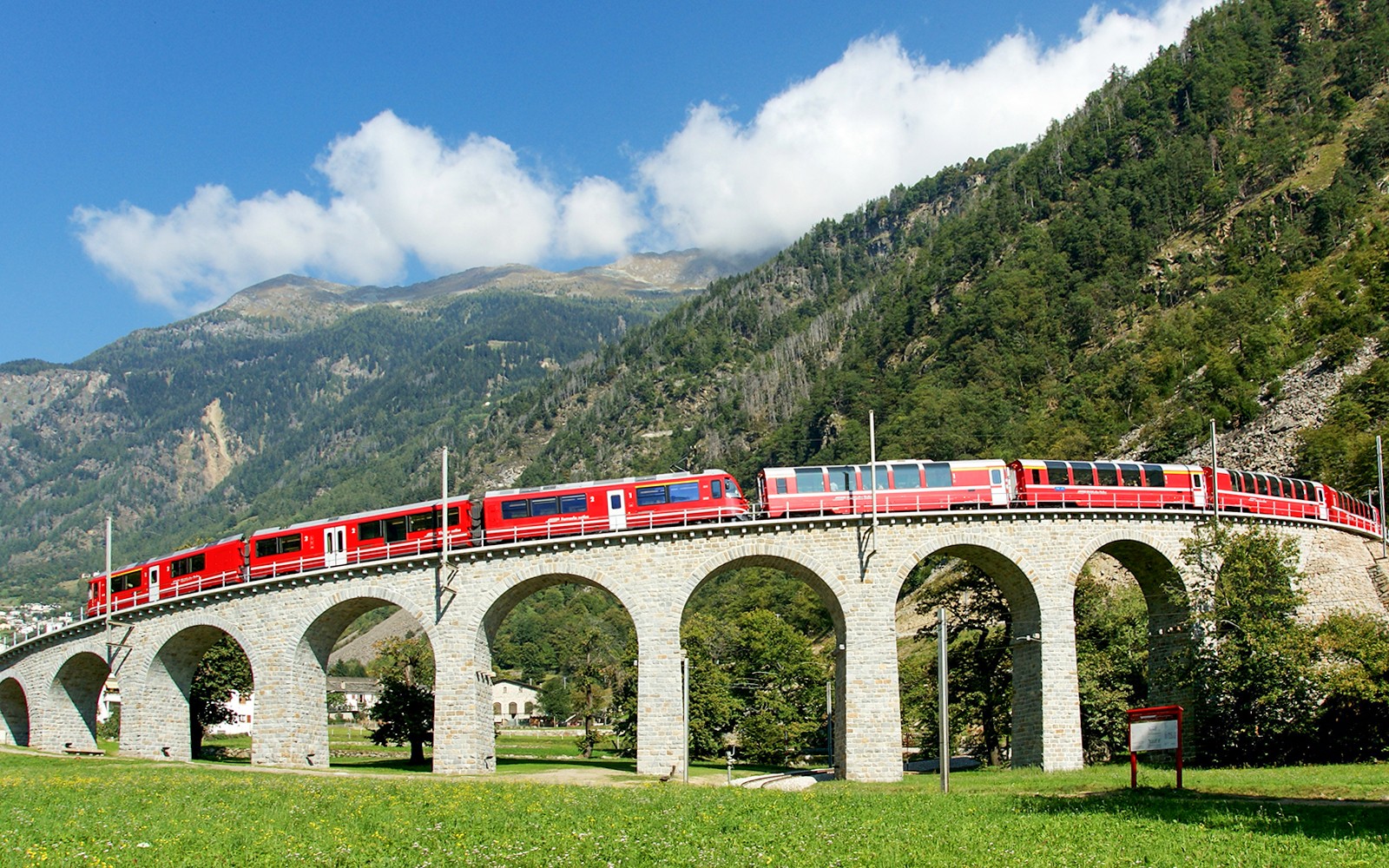 Swiss Travel Continuous Pass: Unlimited Travel on Train, Bus & Boat