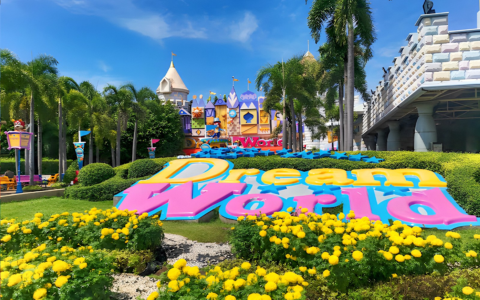 Dream World Super Visa with Unlimited Rides & Snow Town Visit