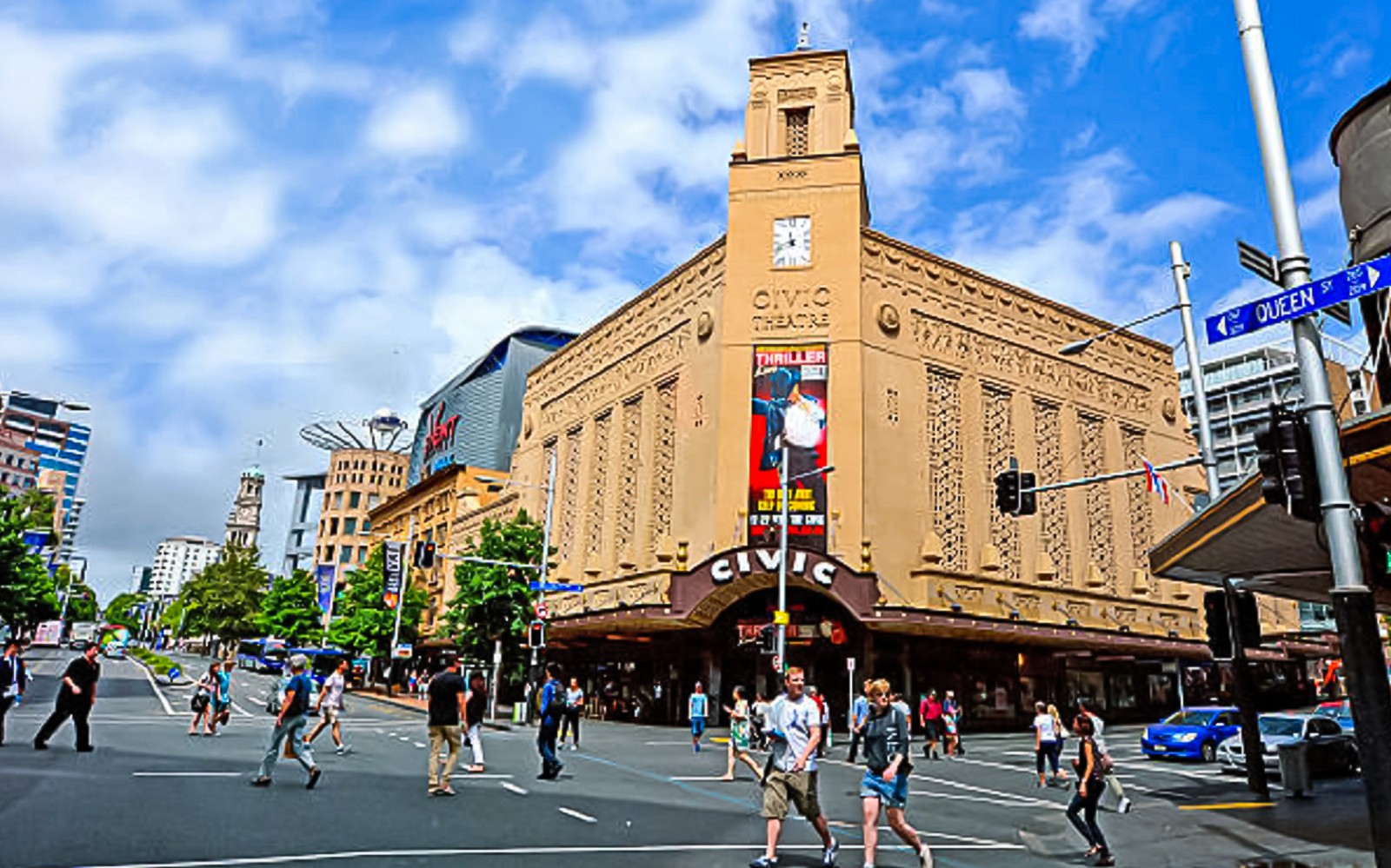 Guided Small Group Walking Tour Through Auckland