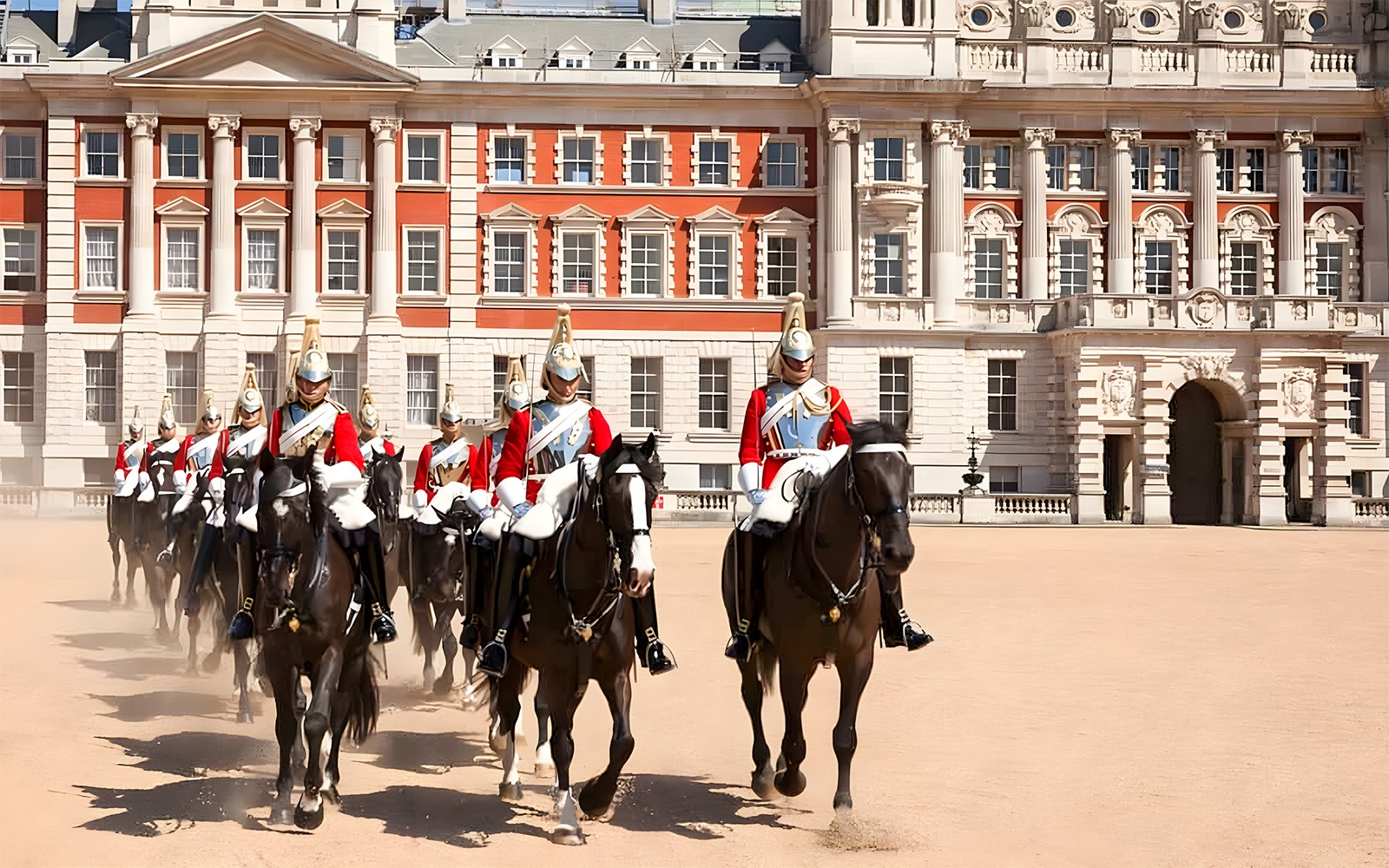Royal London Coach Tour with Changing of the Guard — gallery 1
