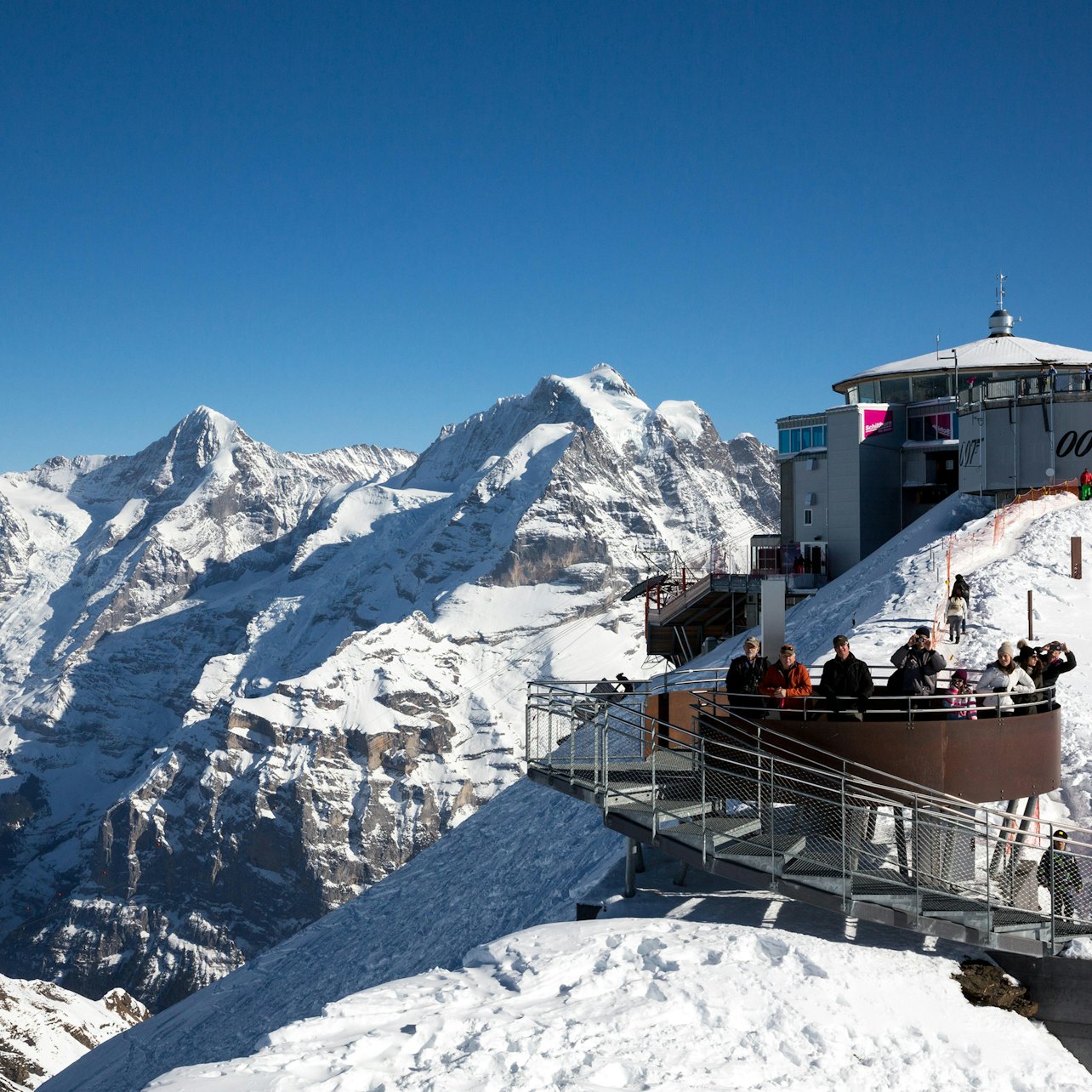 Cable Car Roundtrip to Schilthorn