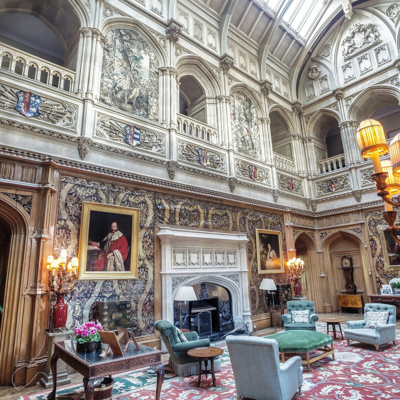 Bampton: Downton Abbey Filming Locations Guided Tour + Highclere Castle Entry — gallery 1
