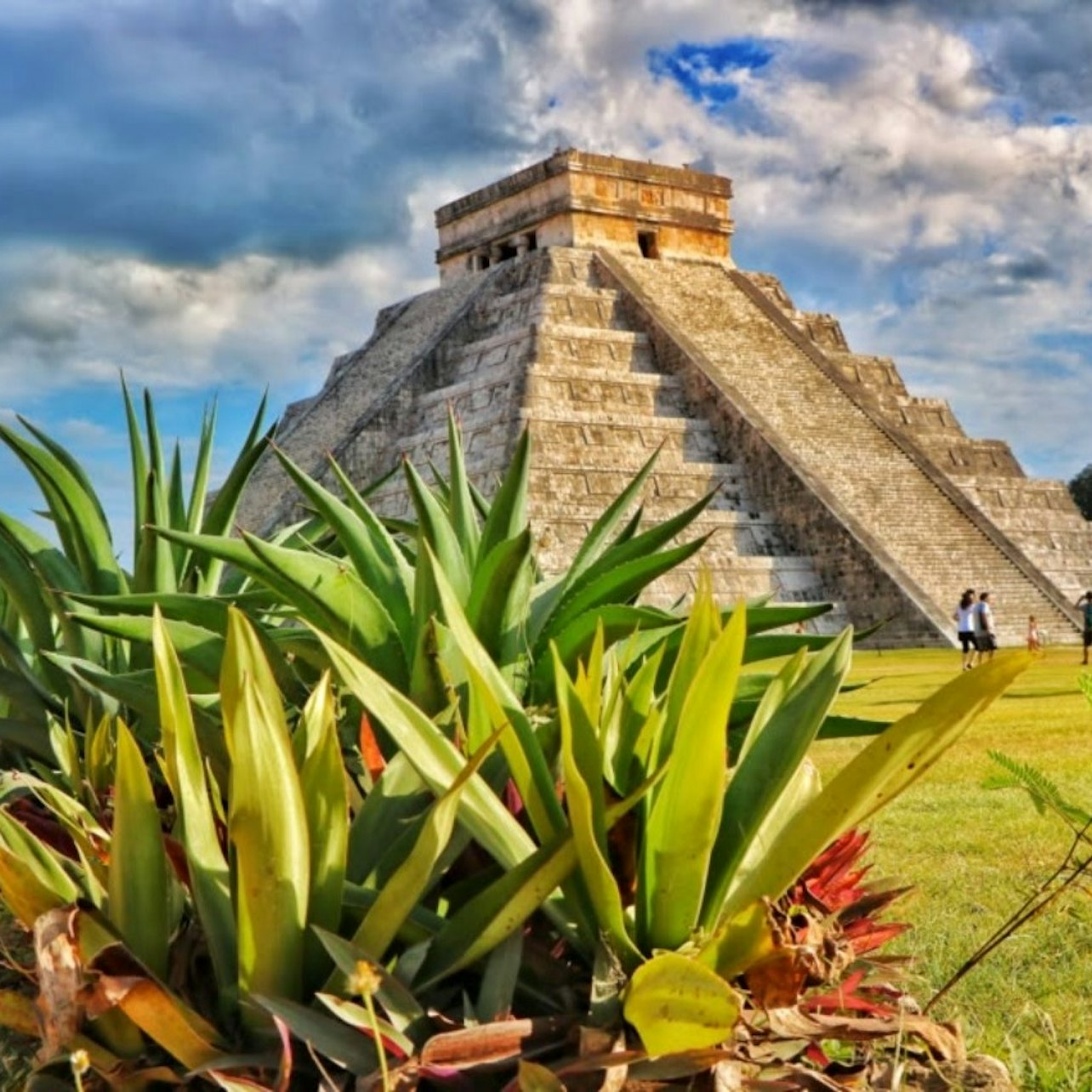 Chichén Itzá: Audio Guide App by TouringBee