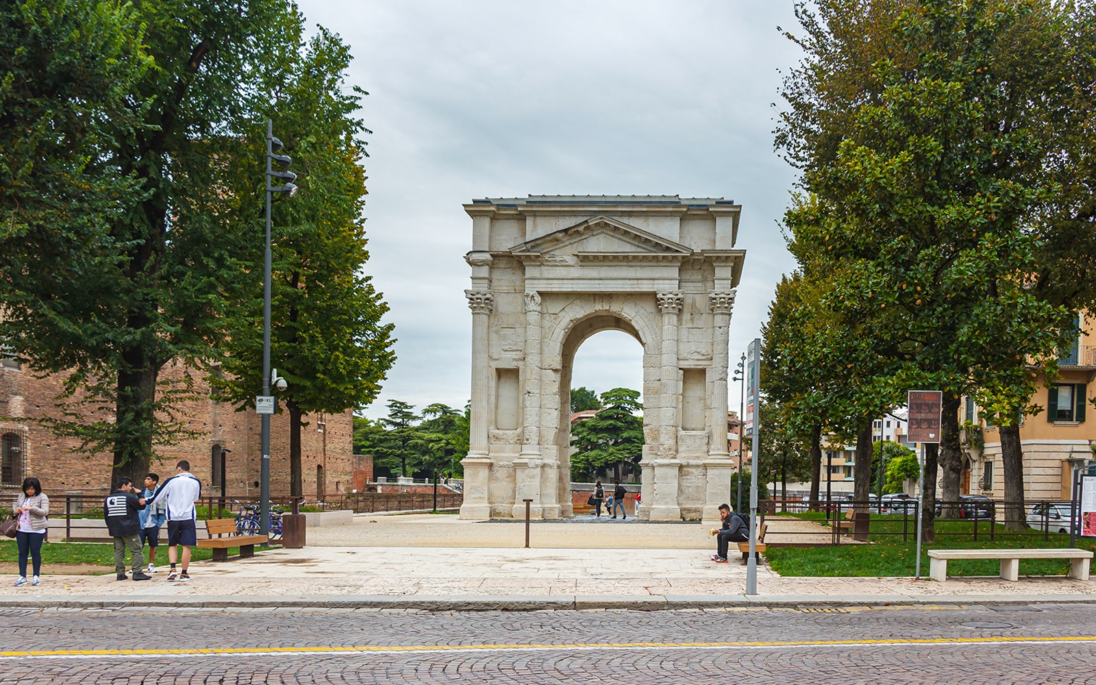 Verona Walking Tour with Arena Skip-the-Line Tickets — gallery 5