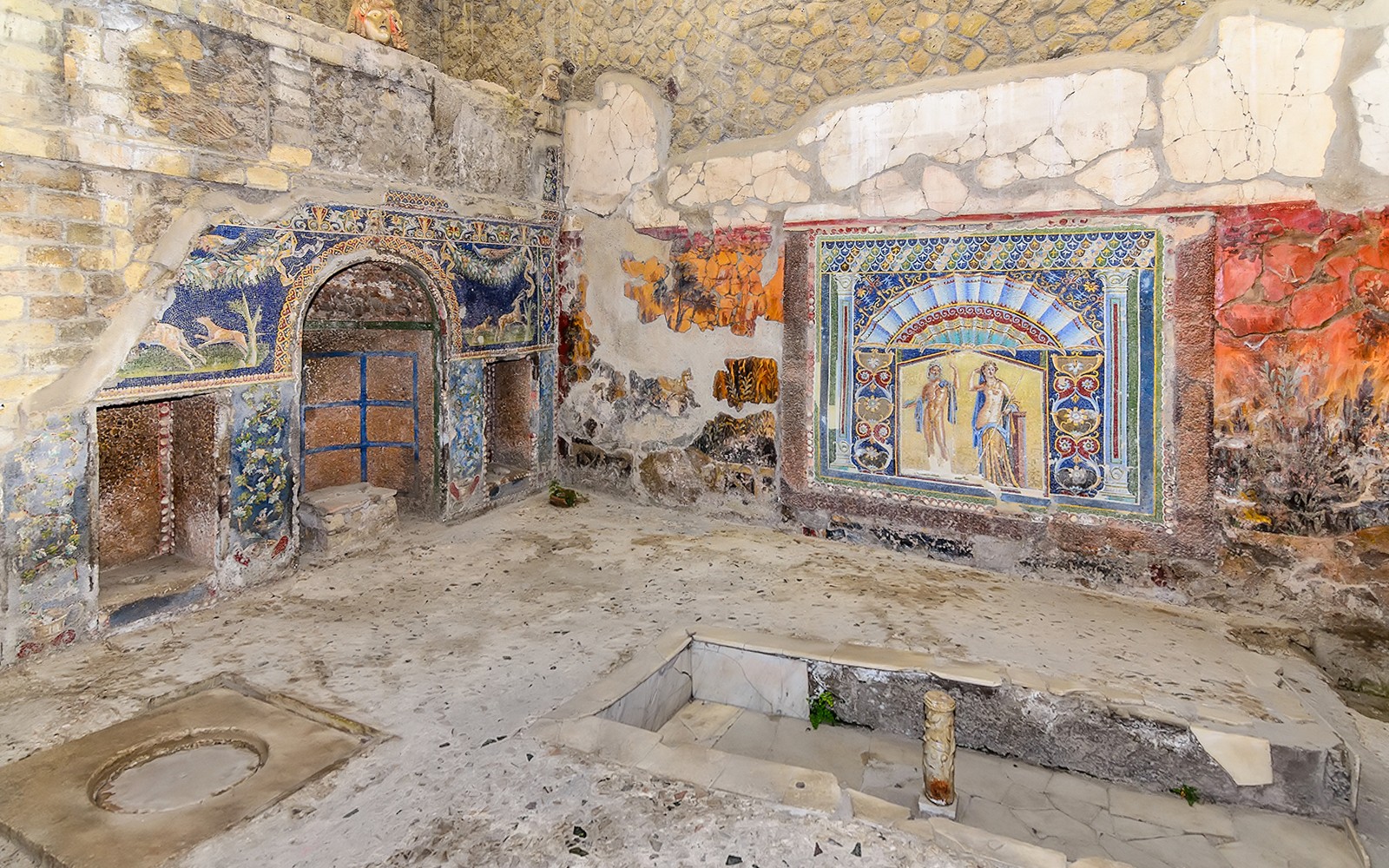 From Naples: Pompeii & Amalfi Day Trip with Transfers