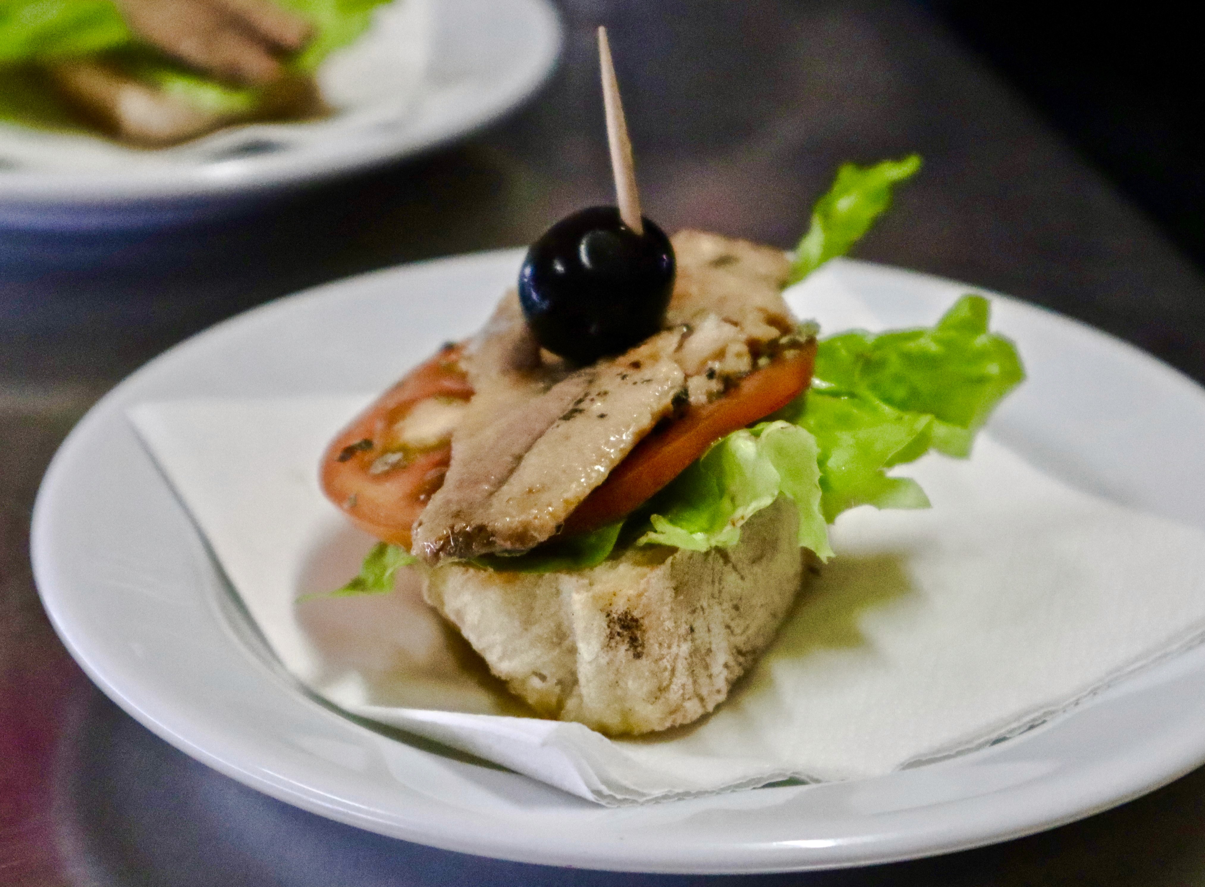 Authentic Lisbon Food Walk in Mouraria — gallery 1