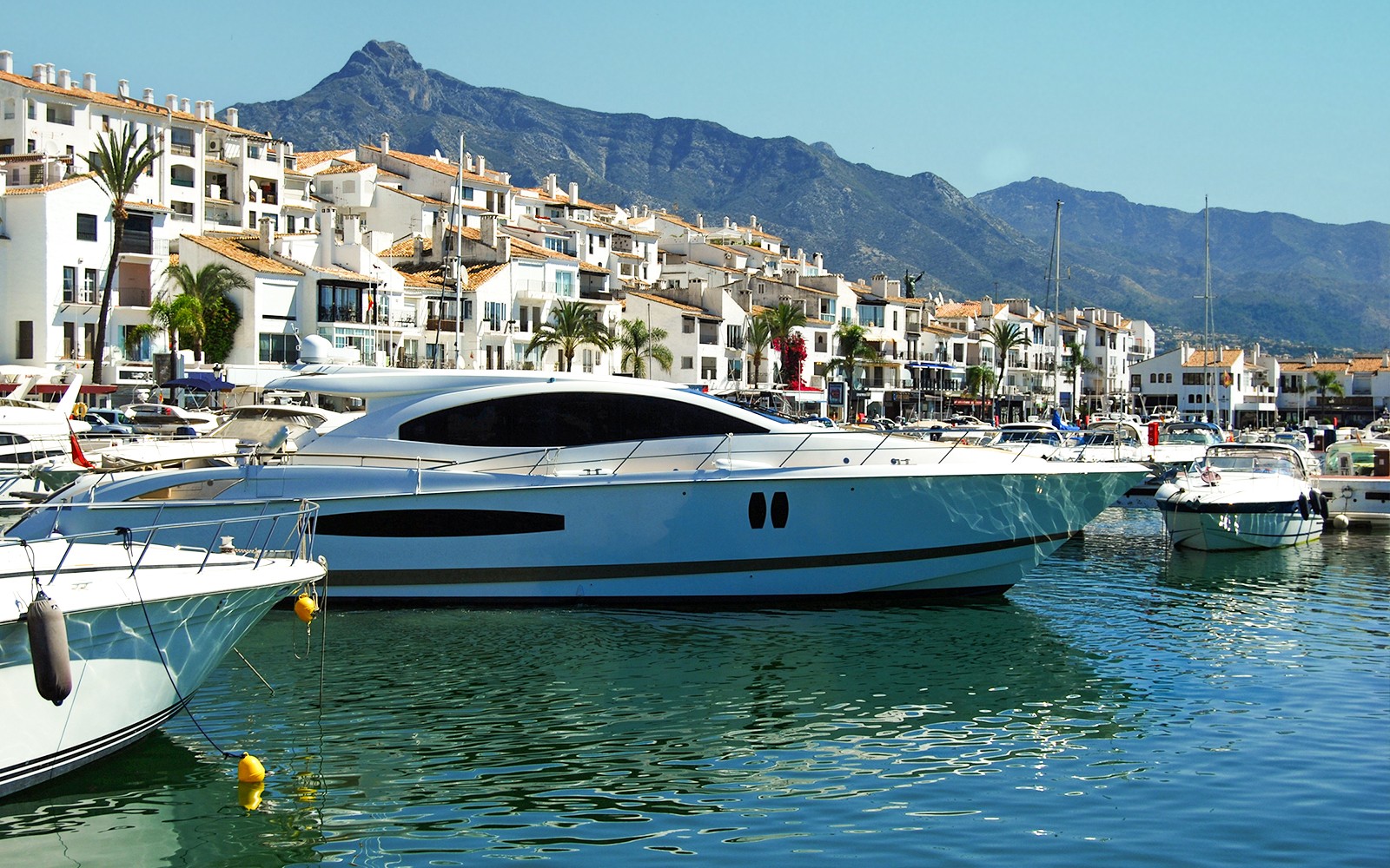 Mijas, Marbella & Puerto Banús Guided Tour from Málaga — gallery 2