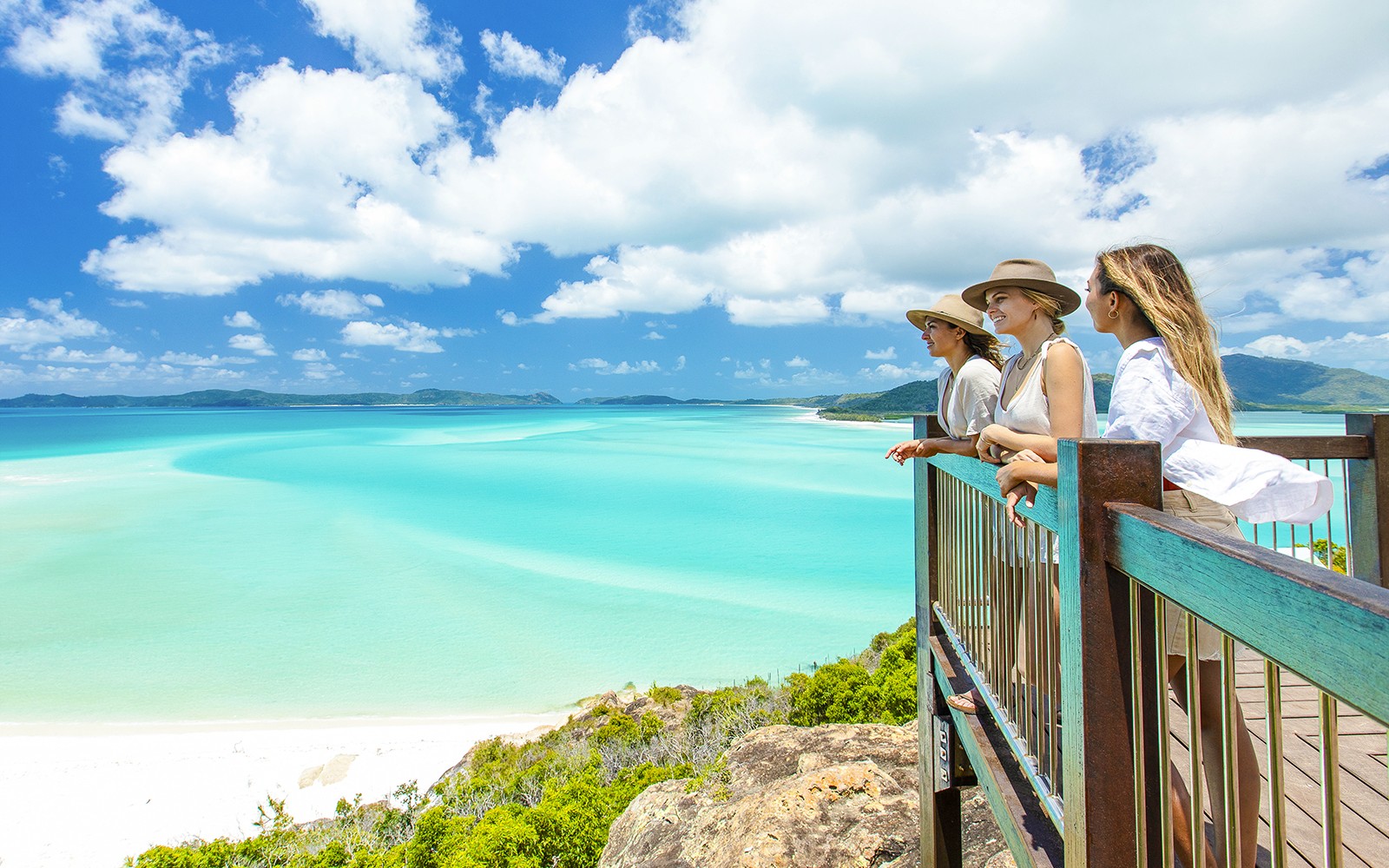Airlie Beach: Outer Great Barrier Reef & Whitehaven Beach Snorkel Tour