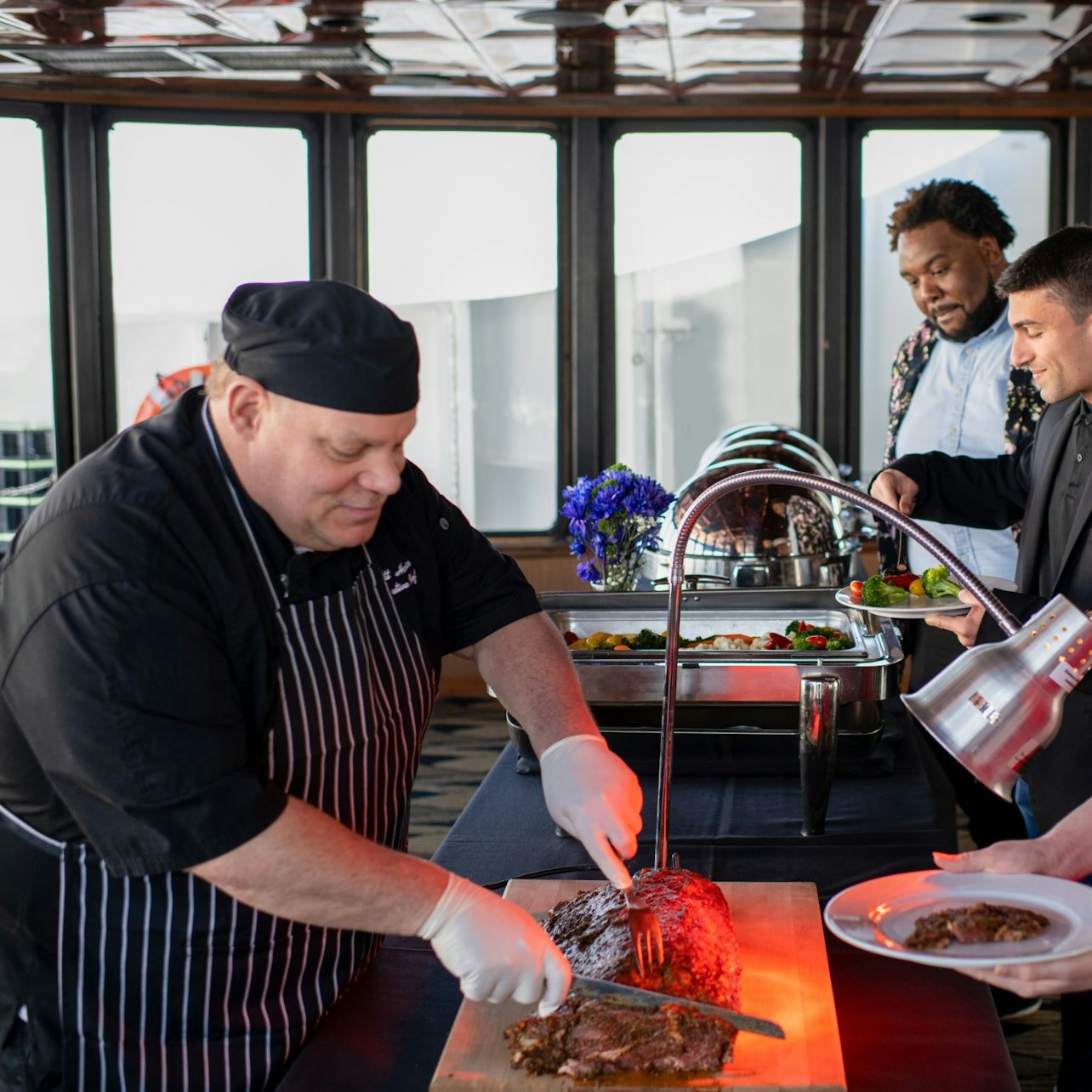 New York: Signature Brunch Cruise visitor view