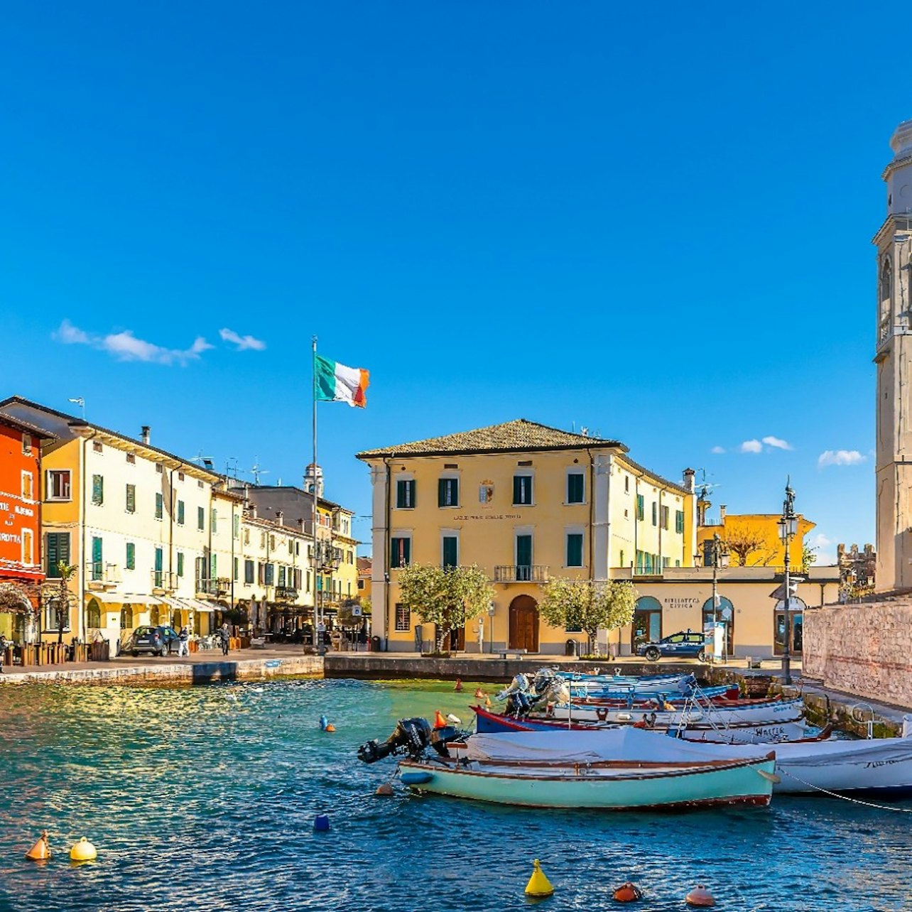 Lazise: Garda Link Bus + Train from Venice