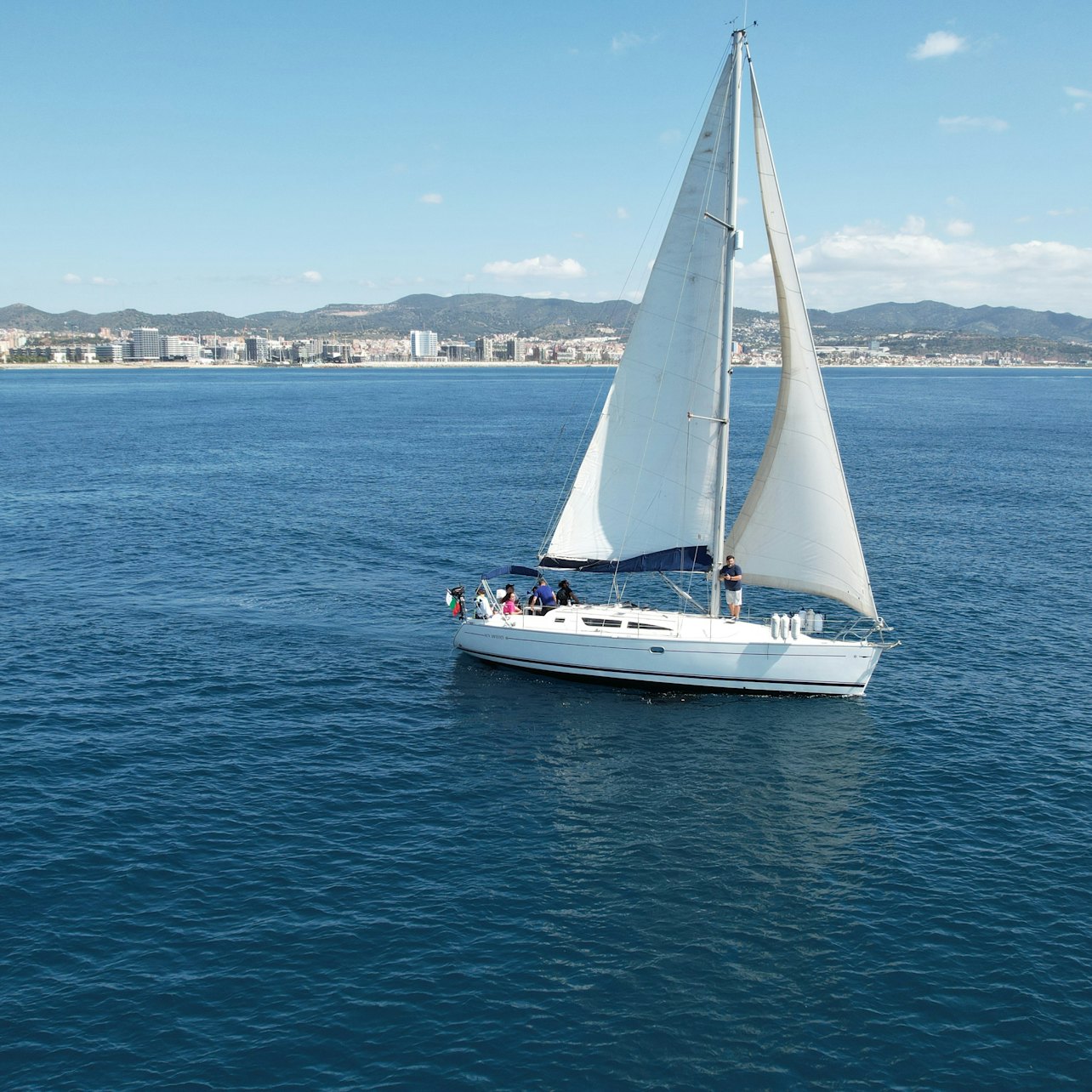 Barcelona: Sunset Cruise with Live Saxophone & Drinks (Couples Only) — gallery 3