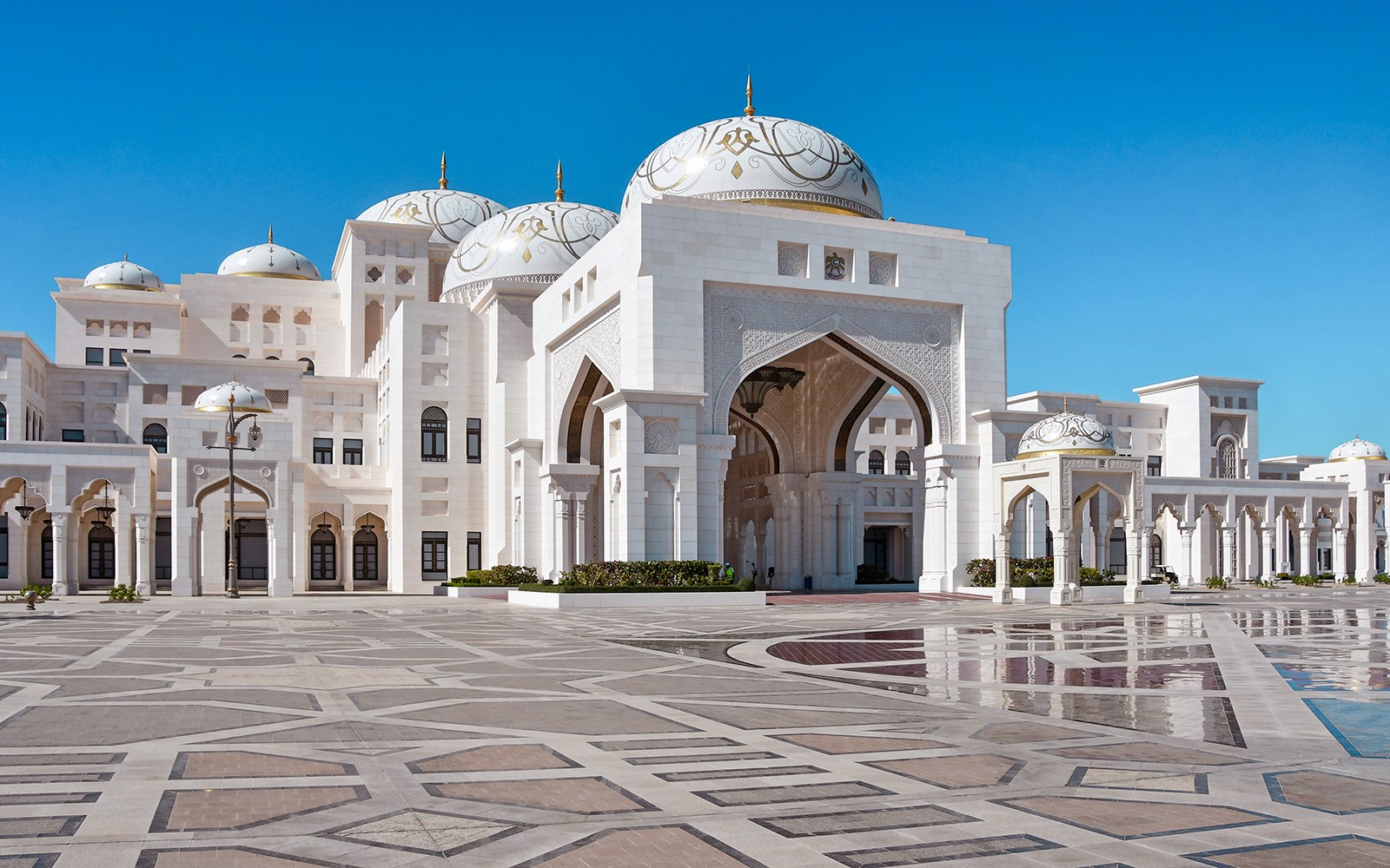 From Dubai: Premium Full-Day Sightseeing Tour of Abu Dhabi with Hotel Transfers — gallery 2