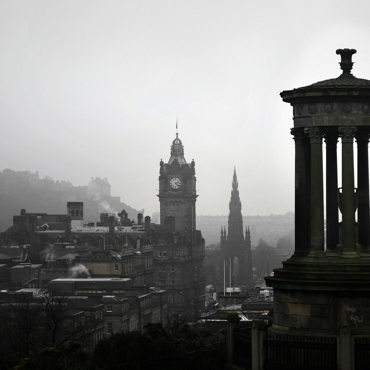 Edinburgh: City Audio Guide App for Your Smartphone