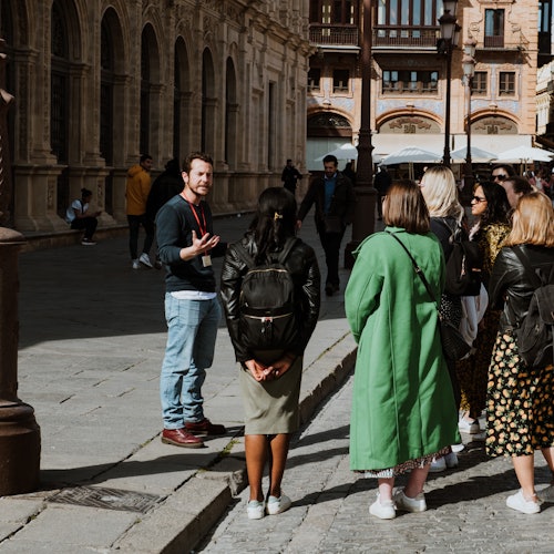 Seville Iconic Spots: Guided Walking Tour