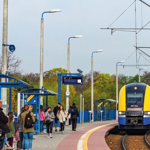 Krakow: Train Transfer from Central Station to Airport — gallery 1
