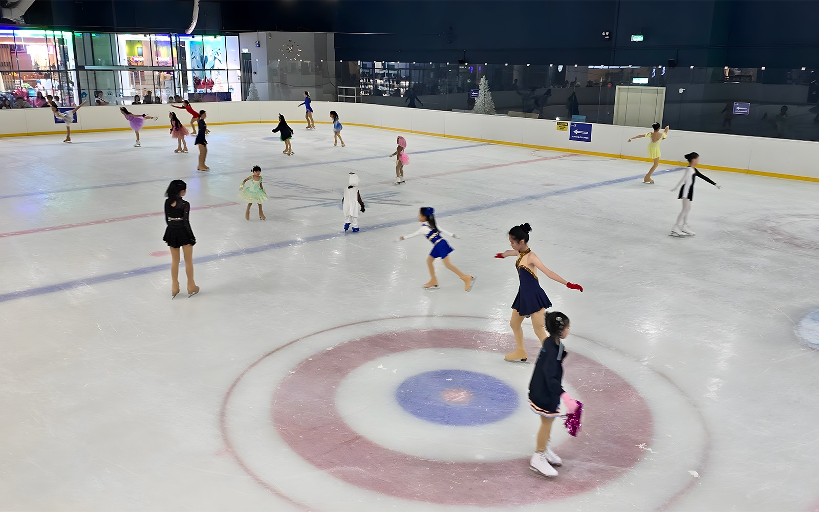 Blue Ice Snow Park Ice Skating Tickets - Pavilion Bukit Jalil — gallery 1