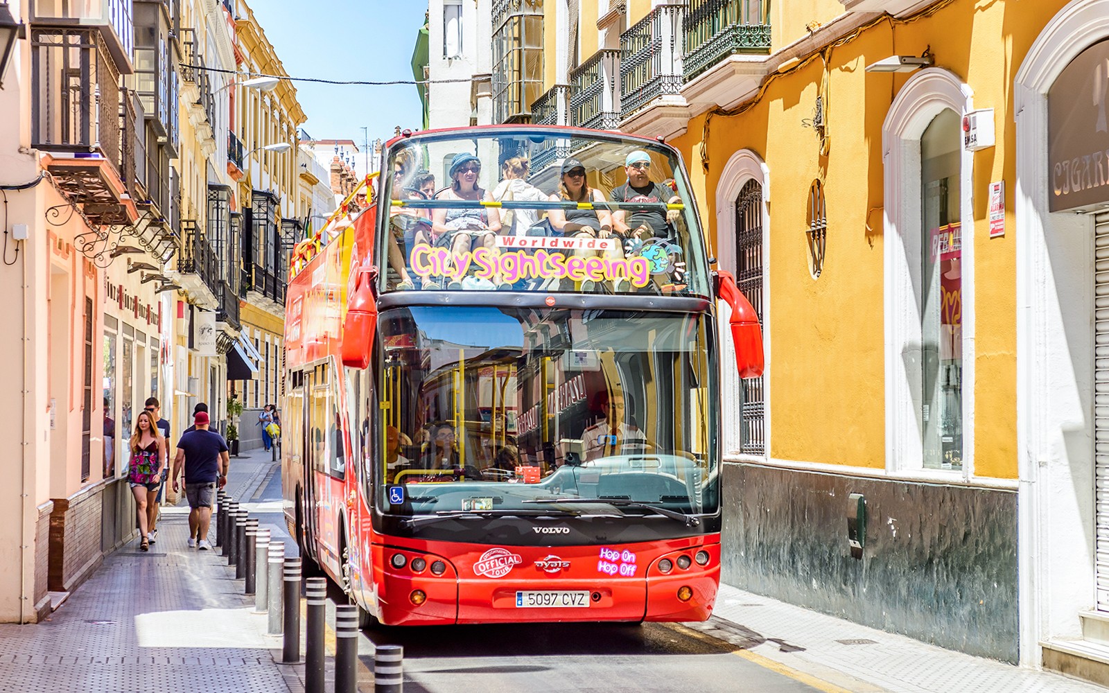 City Sightseeing: Seville Hop-on-Hop-off Bus Tour with Guided Tours and Access to Museums