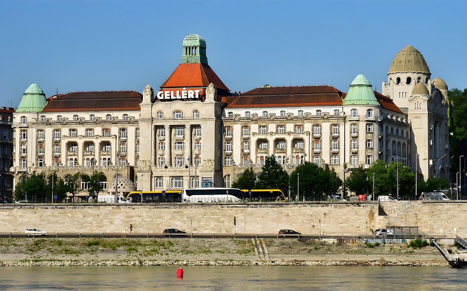 Gellert Spa Tickets with Locker or Private Cabin — gallery 1
