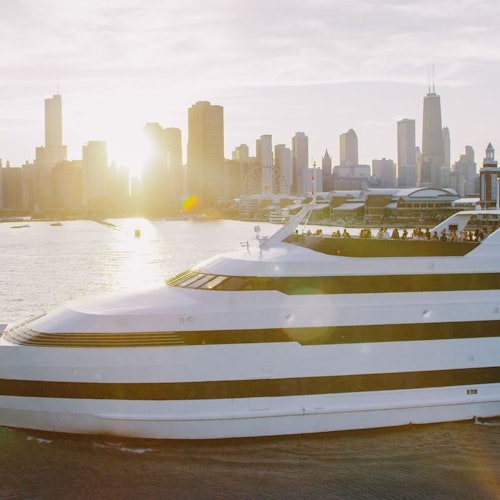Lake Michigan Chicago: 2-Hr Sightseeing Cruise with Lunch