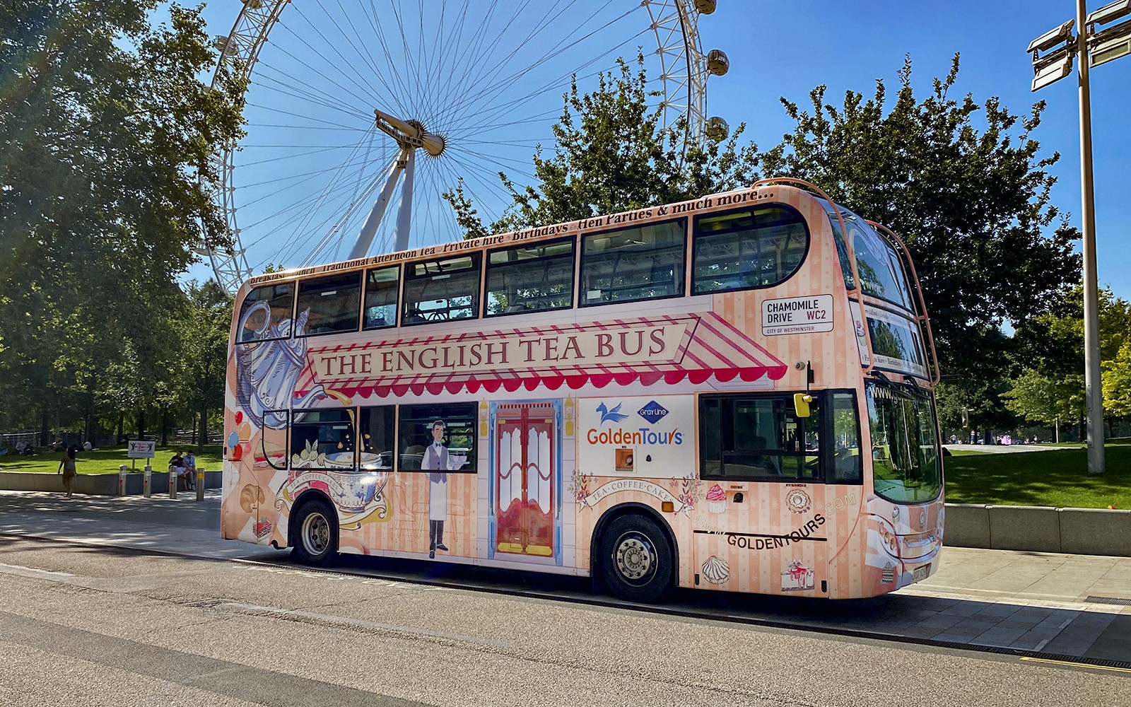 Golden Tours: Central London Afternoon Tea Bus Tour — main image