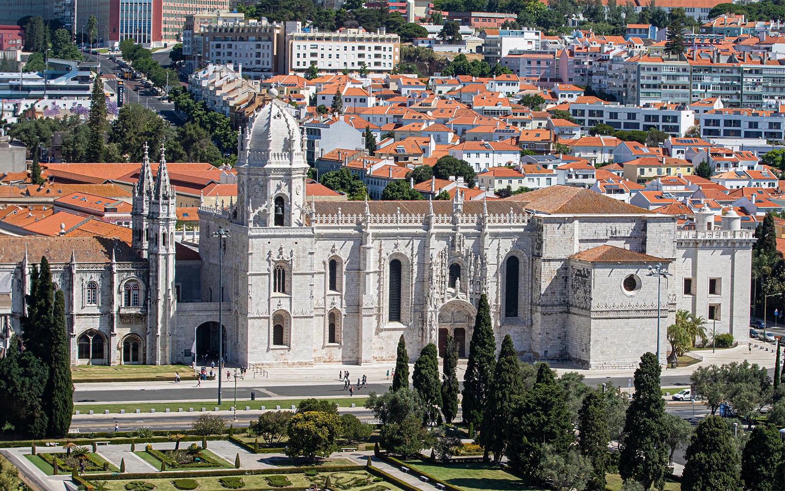 Jerónimos Monastery Skip-the-Line Guided Tour