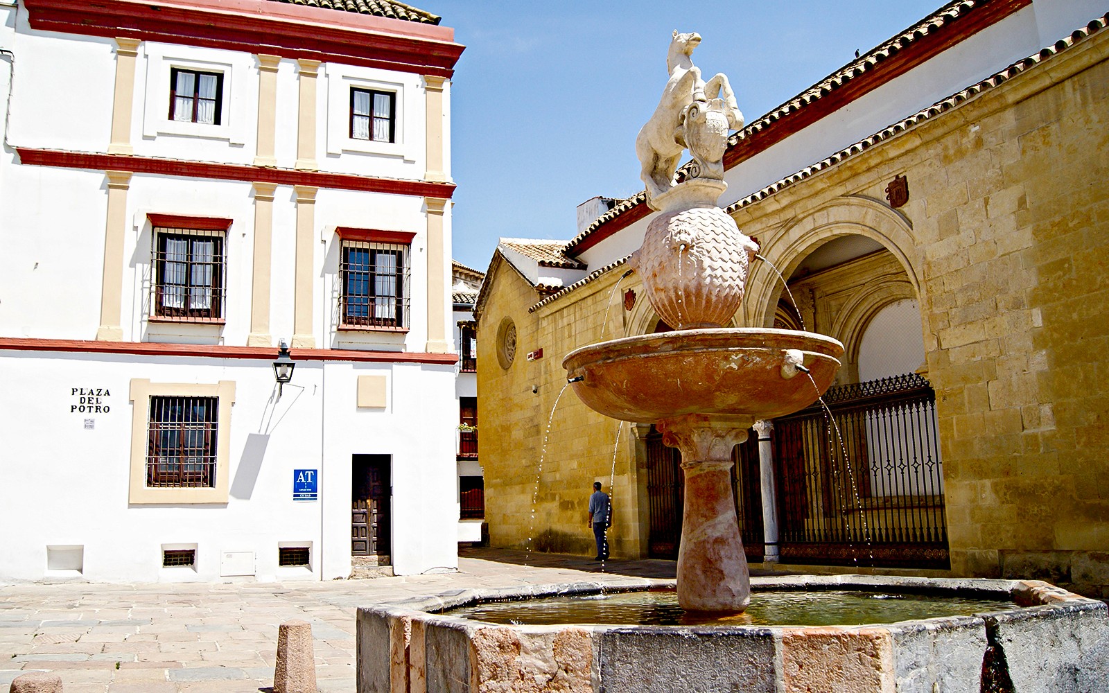 Full-Day Small Group Guided Tour of Cordoba from Seville