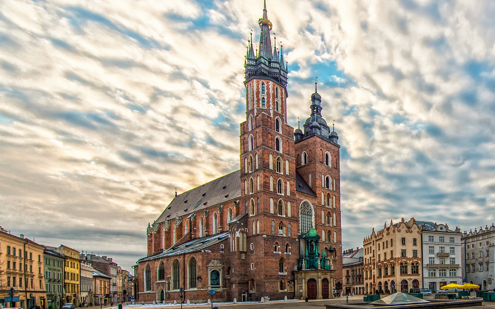 Kraków Card: Access to 23 Museums & Unlimited Public Transportation