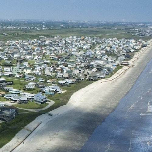 Houston: Guided Double-Decker Bus Tour + Galveston Visit — gallery 1