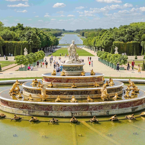 Palace of Versailles: Roundtrip Transport Only