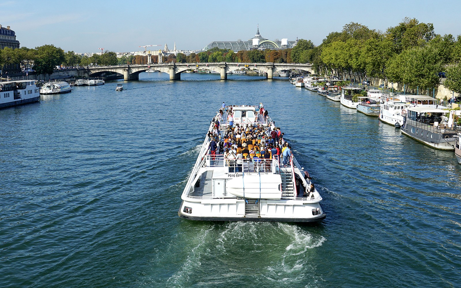 Seine River and Canal Saint-Martin Sightseeing Cruise