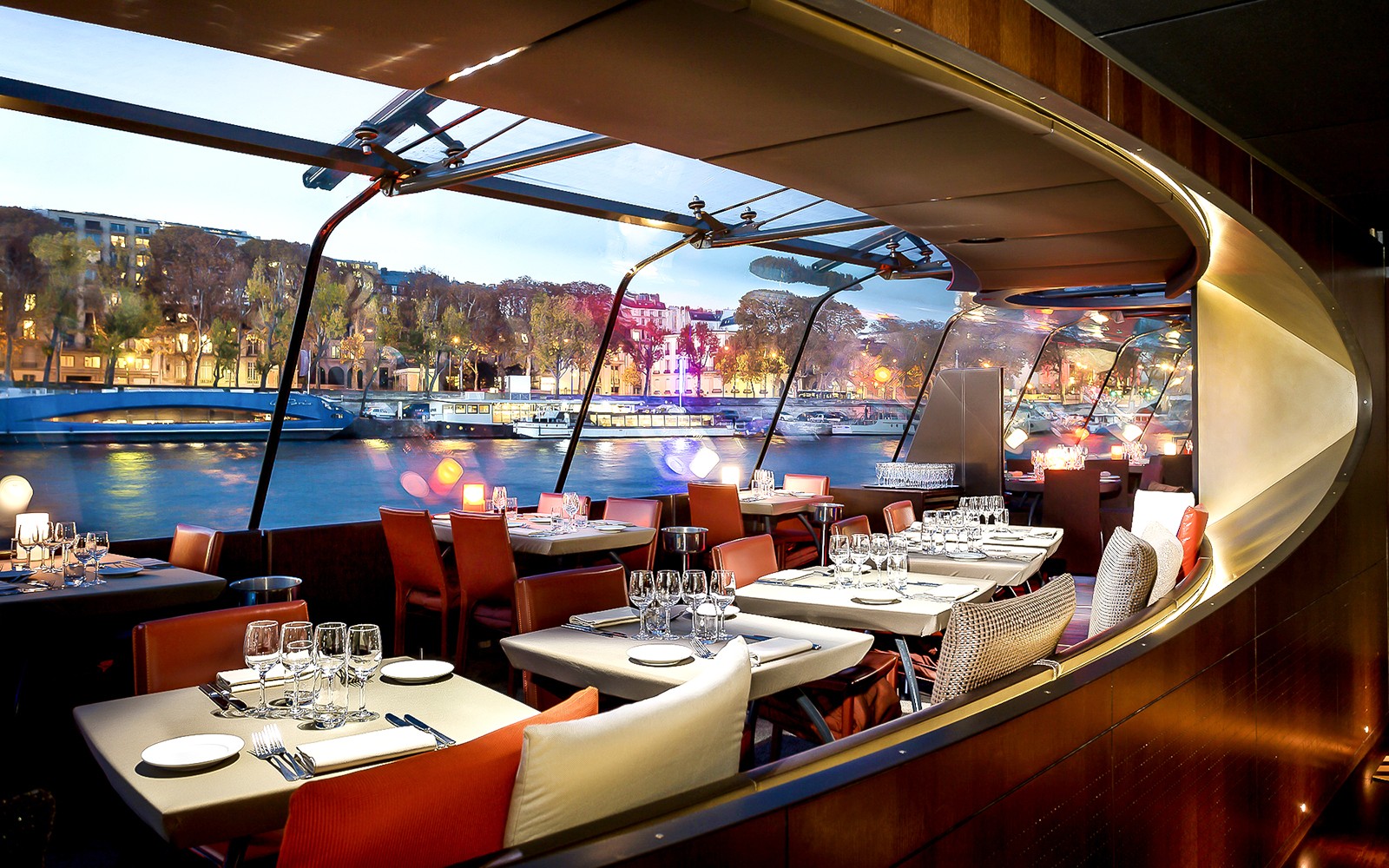 New Year's Eve Seine River Dinner Cruise — gallery 1