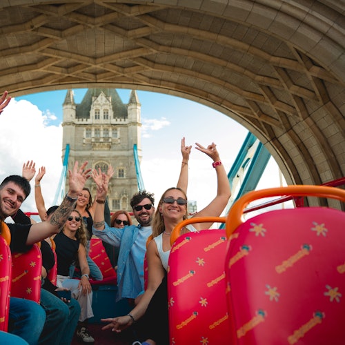London: Hop-on Hop-off Bus + Uber Boat — gallery 1