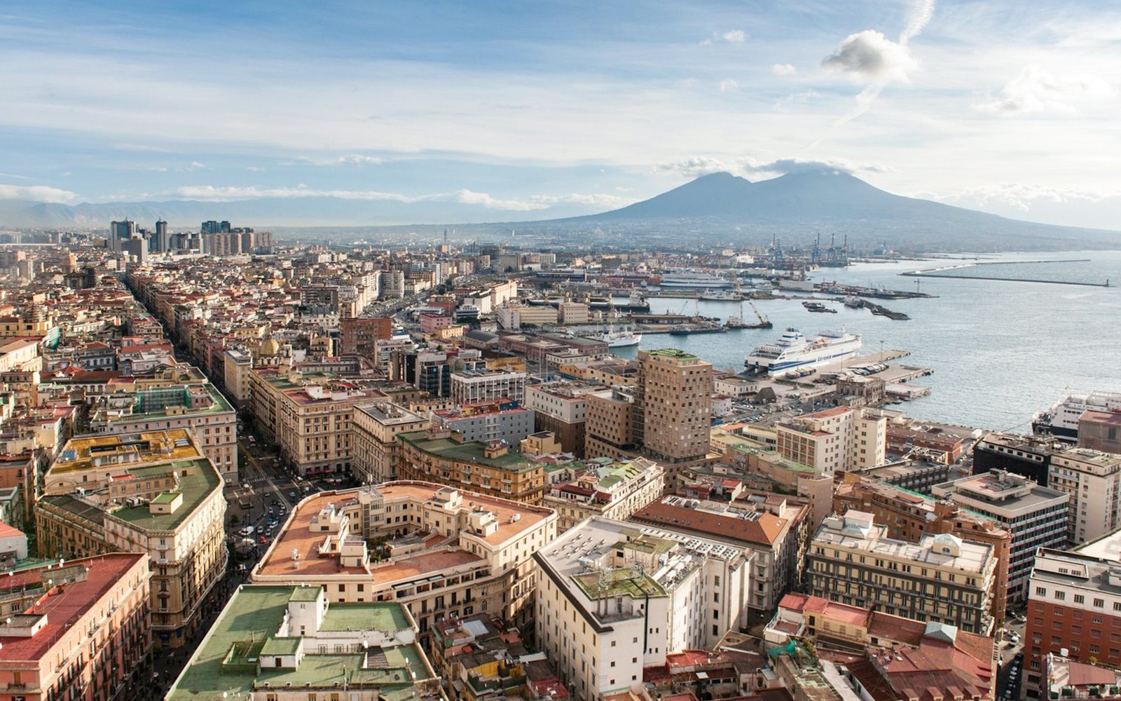 Campania Express One-Way Tickets: Naples to/from Herculaneum