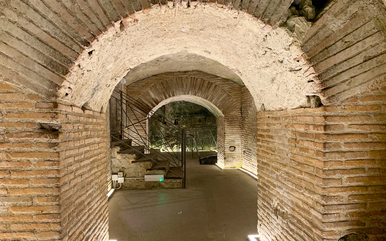 Naples Underground Skip-the-Line Ticket and Guided Tour — gallery 5