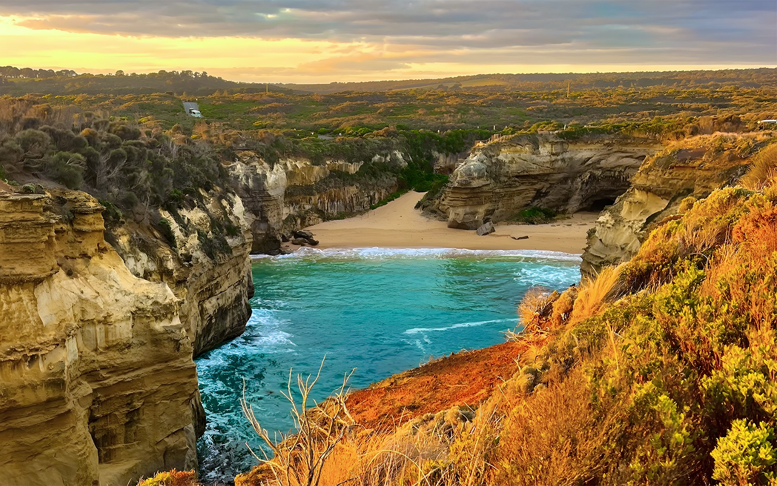 Great Ocean Road & 12 Apostles Sunset Tour
