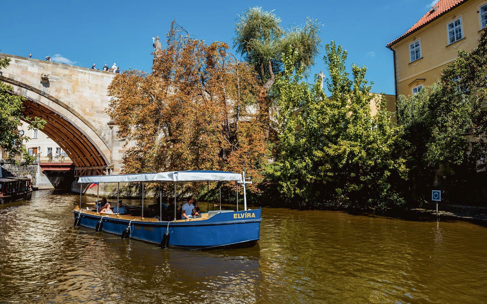 Prague Sightseeing Boat Cruise to Devil's Channel — gallery 1