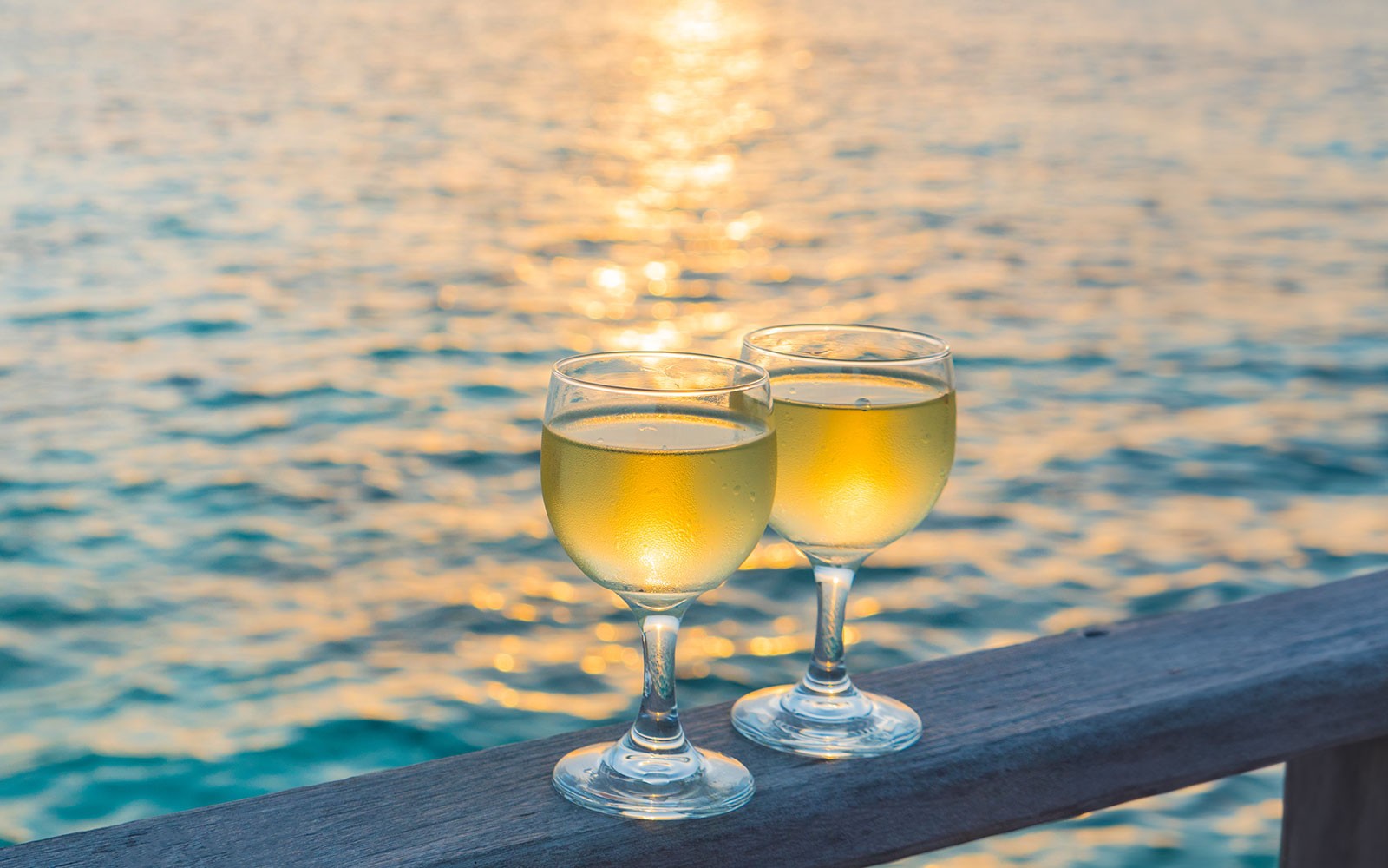 From Split: 1.5-Hour Sunset Sightseeing Cruise with Welcome Drink