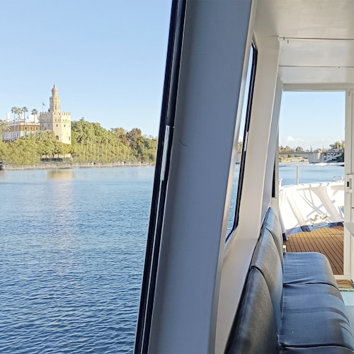 Seville: Boat Cruise + 5-Course Lunch or Dinner + Unlimited Drinks — gallery 3