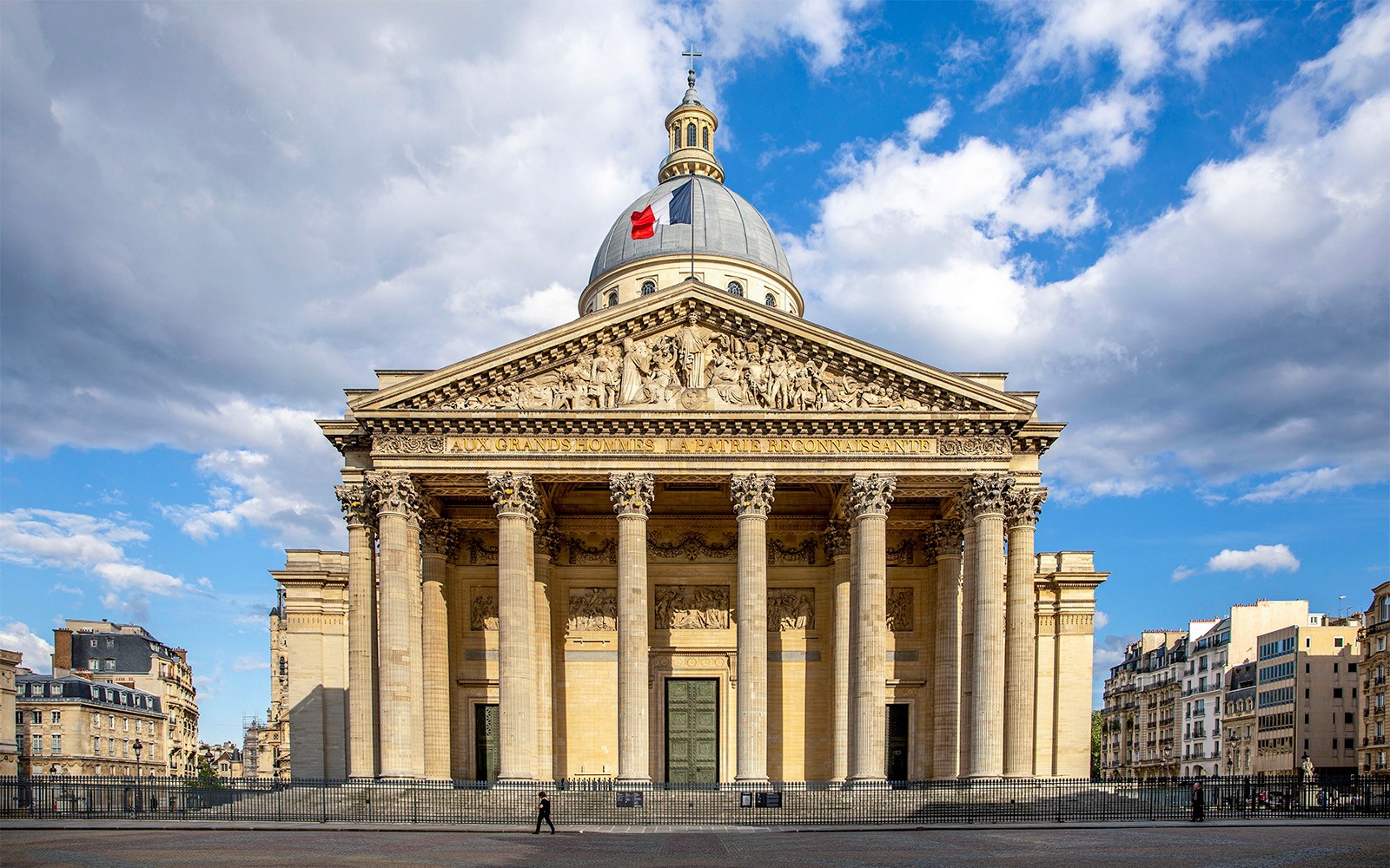 Notre-Dame to Panthéon Tour with Panthéon Ticket